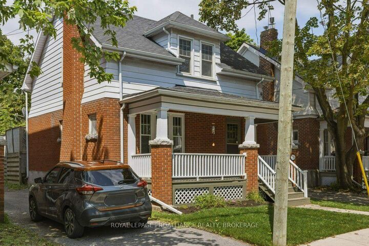 Property Photo:  256 Collingwood Street  ON K7L 3X8 