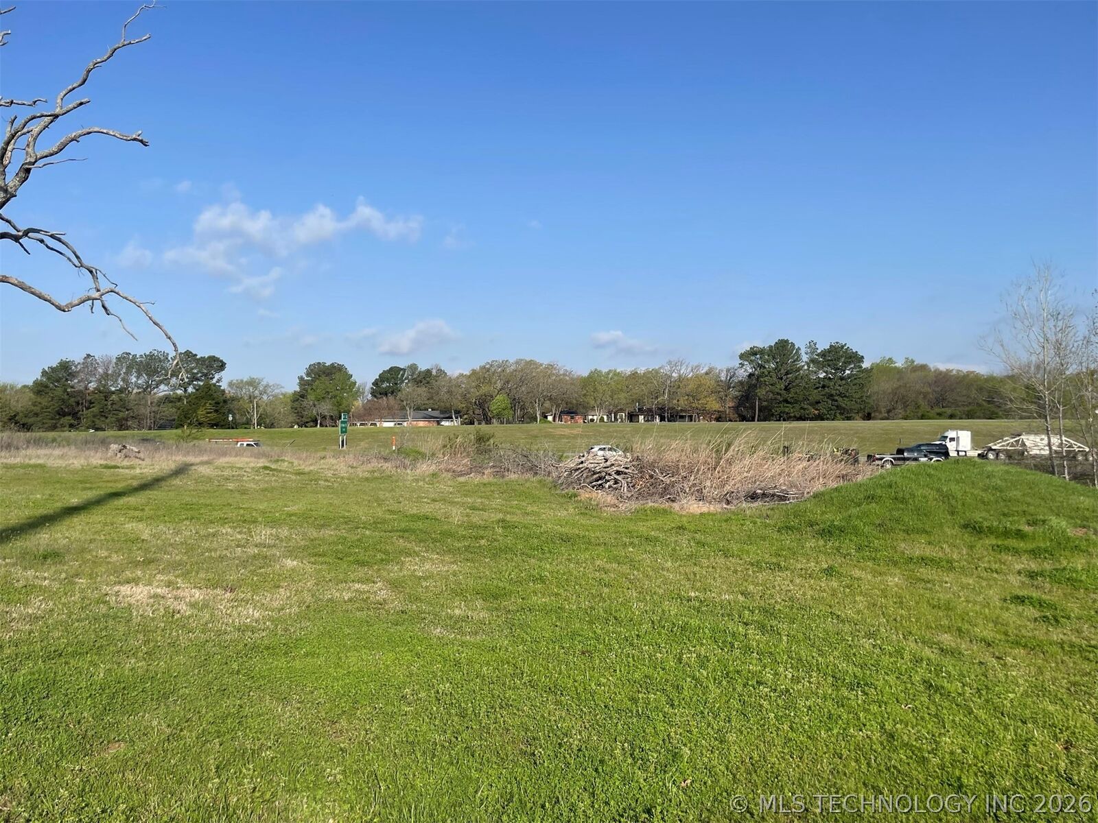 Property Photo: 0 Oak Hills Drive OK 74701