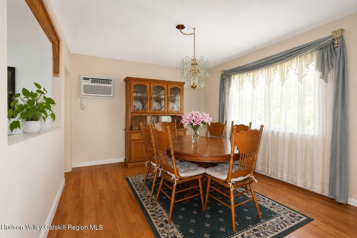 Property Photo: 89 Quannacut NY 12566