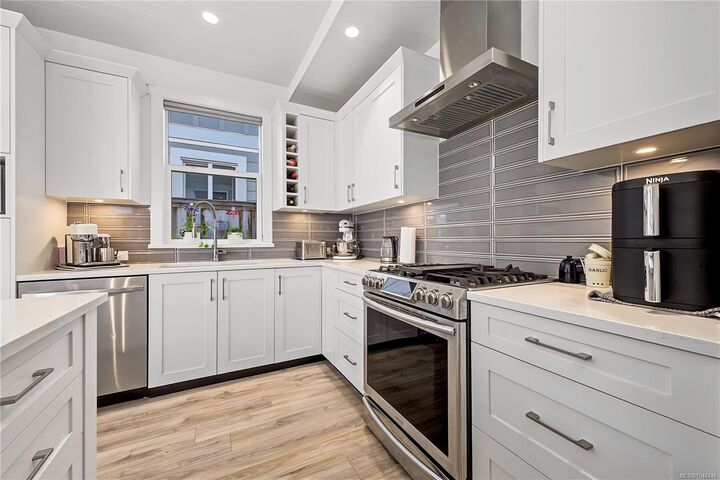 Property Photo: 309 Seafield Rd BC V9C 0E7
