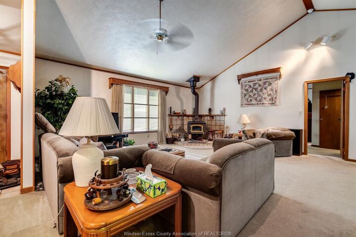 Property Photo: 877 Lefaive ON N0P 2L0