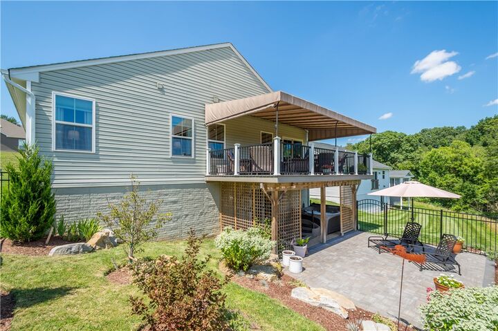 Property Photo:  104 Ash Lane  PA 15342 
