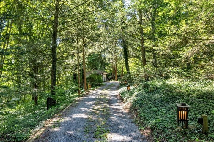 Property Photo: 213 Brooks Dr PA 15010