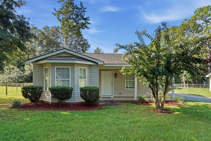 Property Photo:  231 Dunaway Drive  GA 31721 