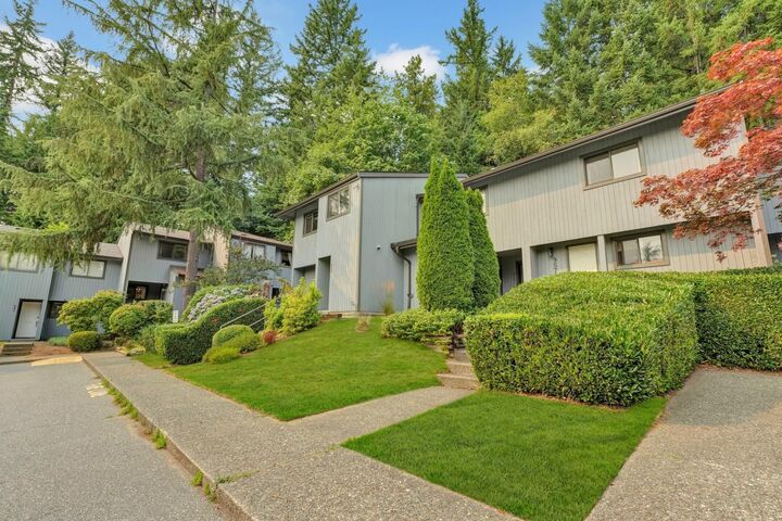 Property Photo: 957 Blackstock Road BC V3H 3S3