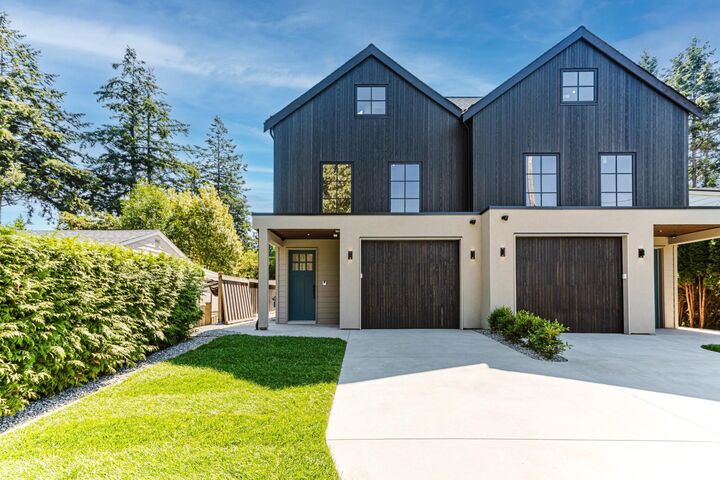1514 Farrell Crescent — photo 1