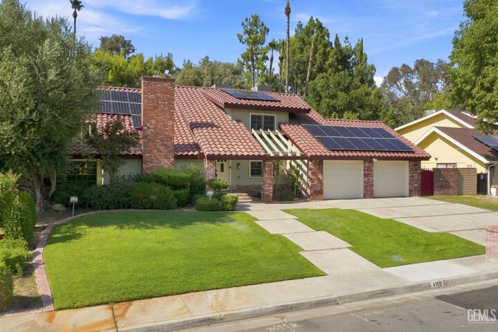 Property Photo: 4100 Sill Place CA 93306