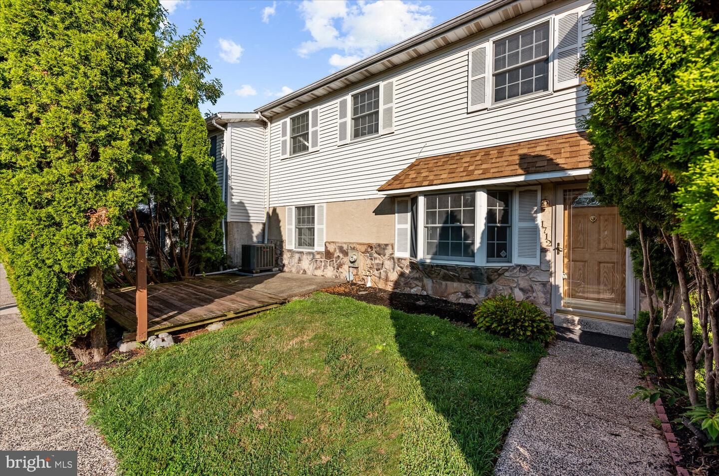 Property Photo:  1712 Whitpain Hills Hills  PA 19422 