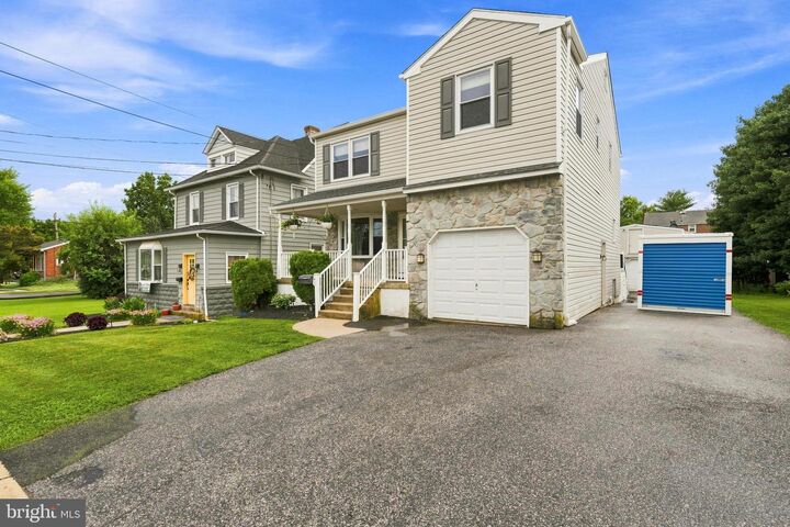 Property Photo:  107 Milmont Avenue  PA 19033 