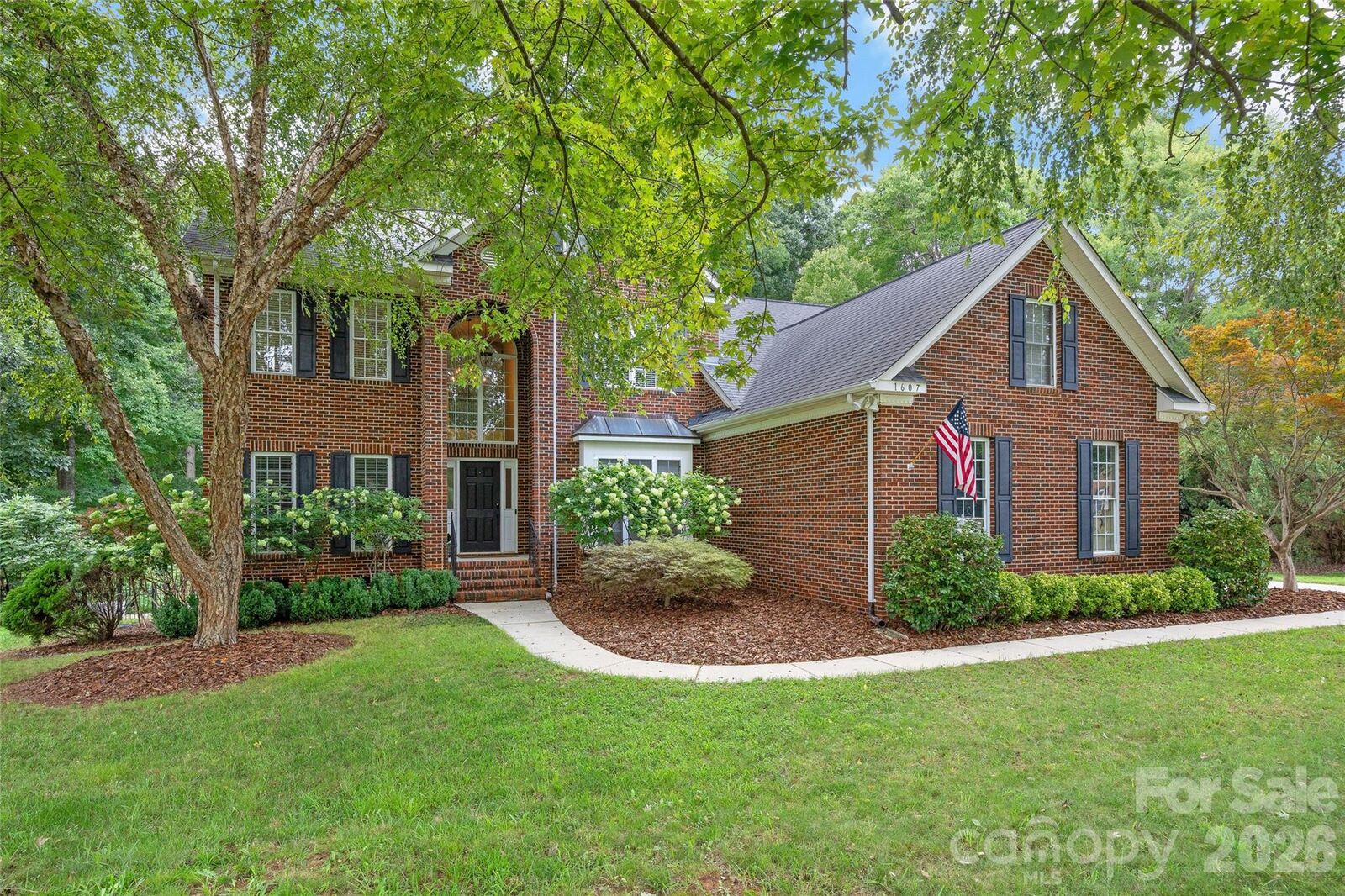 Property Photo:  1607 Crestgate Drive  NC 28173 
