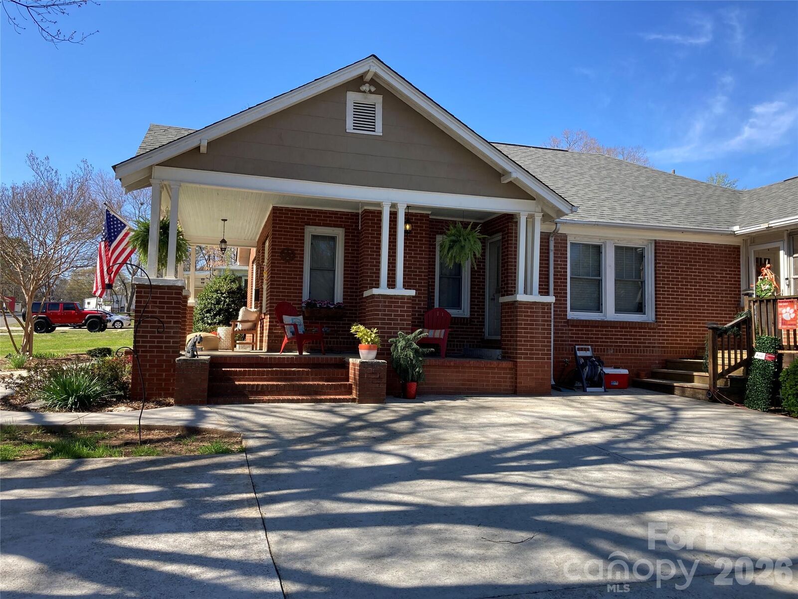 Property Photo: 213 Auten Circle NC 28120