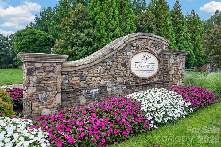 Property Photo:  1504 Waybridge Way  NC 28104 