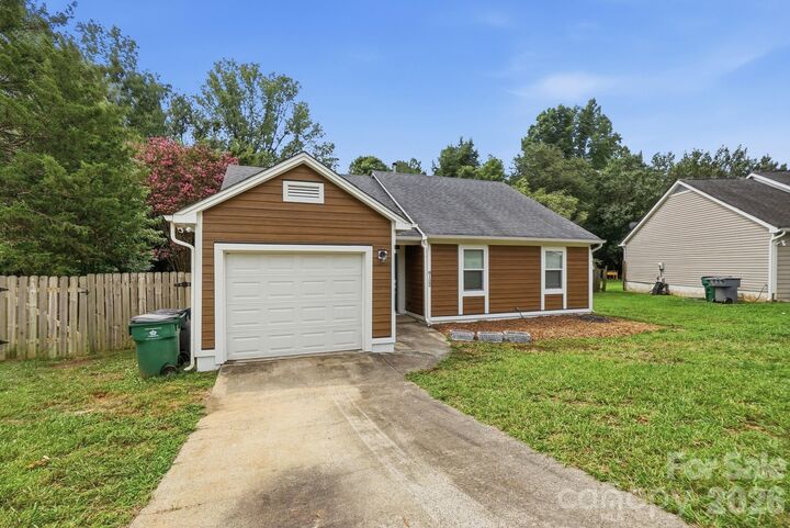 Property Photo:  8122 Sherington Way  NC 28227 
