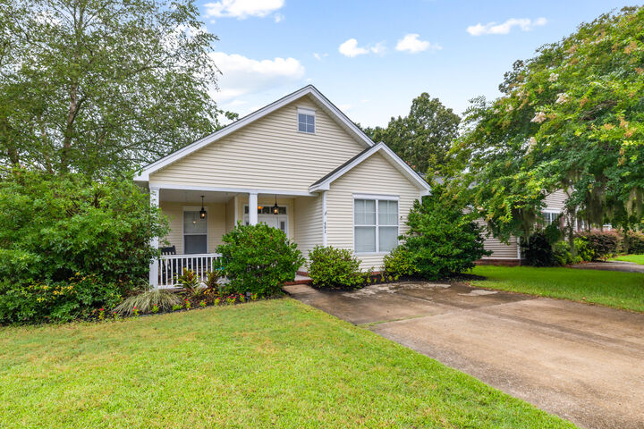 Property Photo: 491 Hainsworth Drive SC 29414