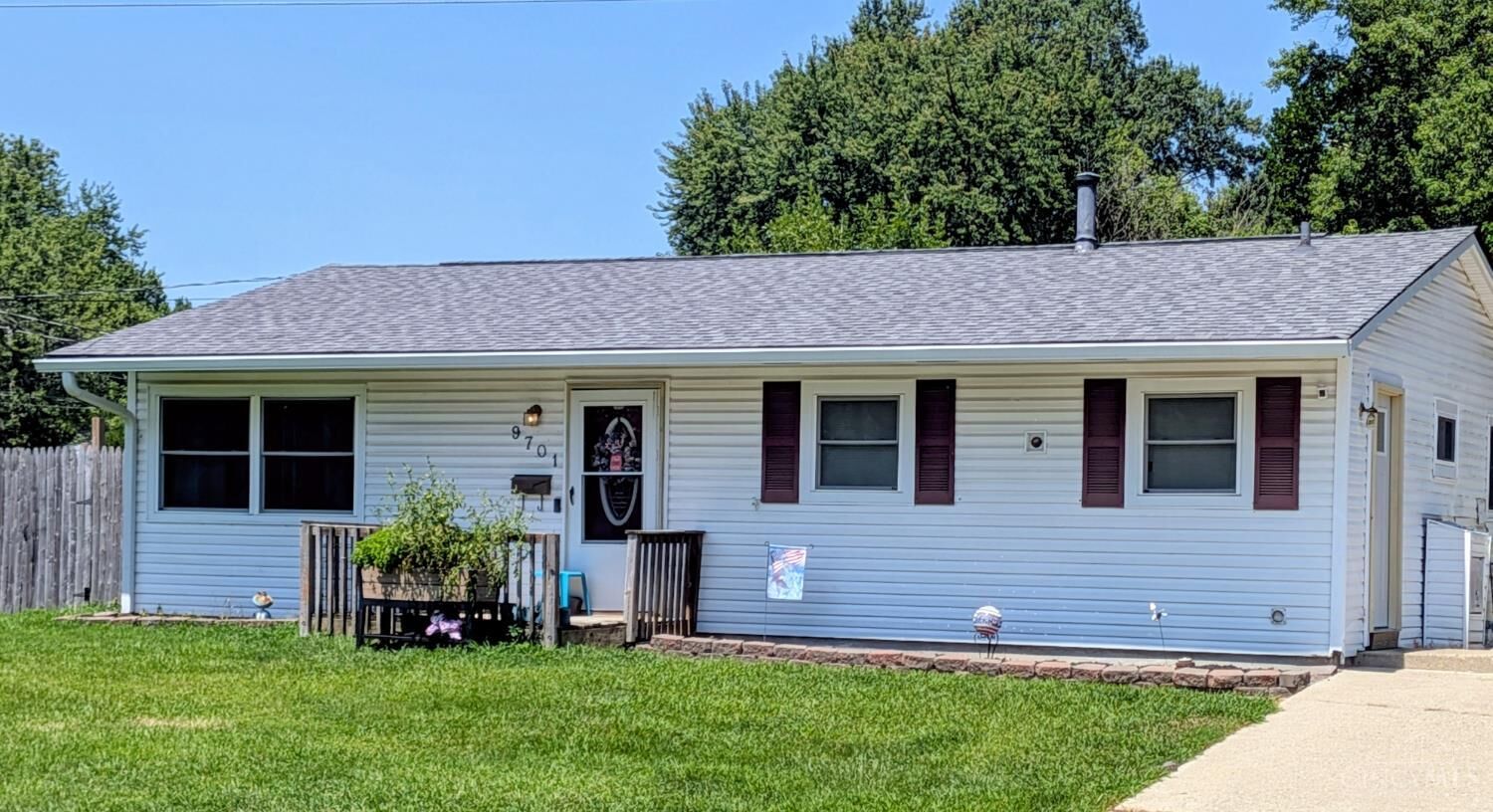 Property Photo: 9701 Yuba Court OH 45231