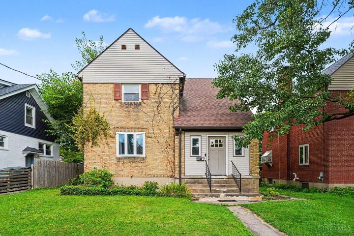 Property Photo:  1802 Waltham Avenue  OH 45239 