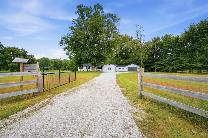 Property Photo:  2344 Oak Corner Road  OH 45130 