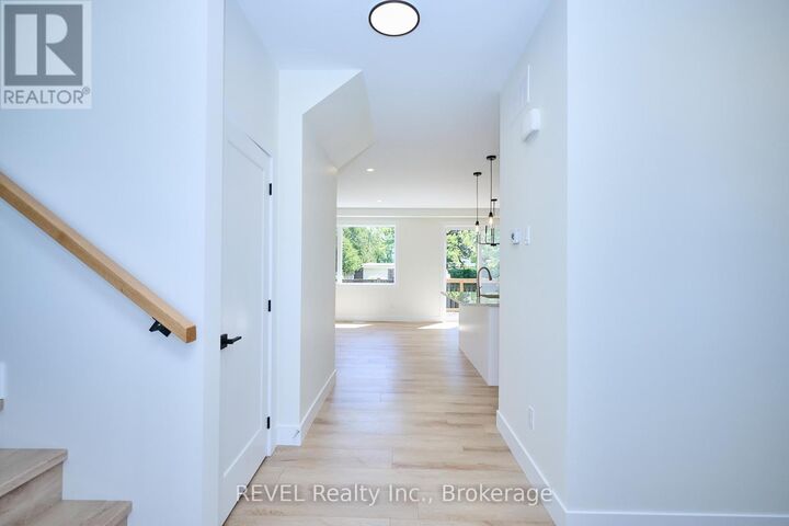Property Photo: 4650 Belfast Avenue Upper Unit ON L2E 4G3