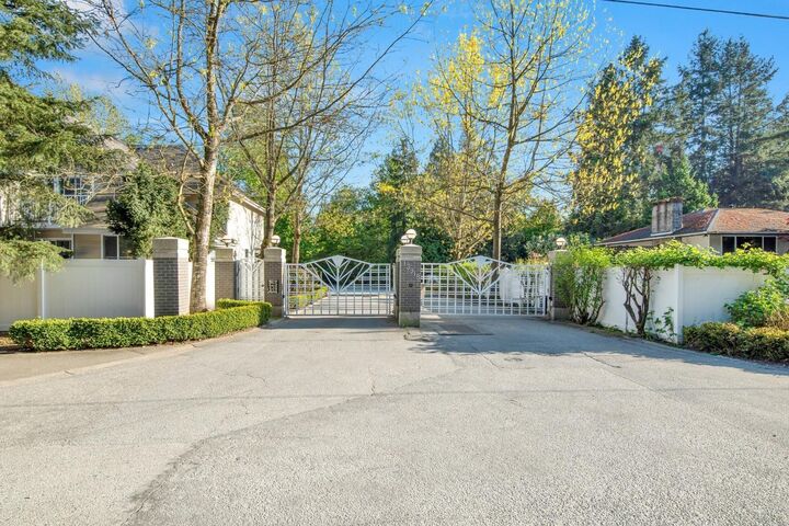 Property Photo:  13918 58 Avenue 73  BC V3X 3N8 