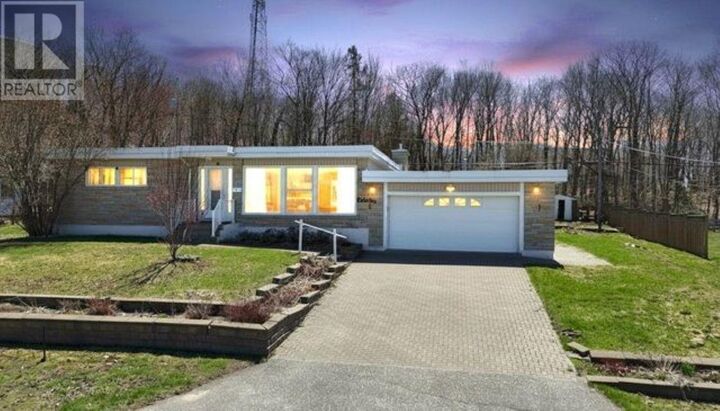 Property Photo: 25 Gillanders Rd ON P5A 1W4