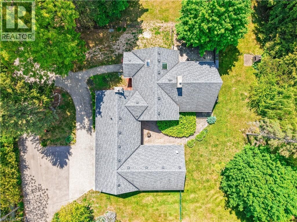 Property Photo:  1356 Oak Lane  ON L5H 2X7 