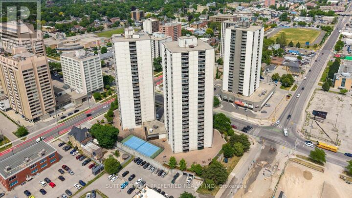 Property Photo:  363 Colborne Street 1604  ON N6B 3N3 