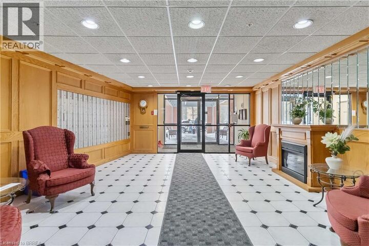 Property Photo: 9 Bonheur Court 506 ON N3P 1Z5