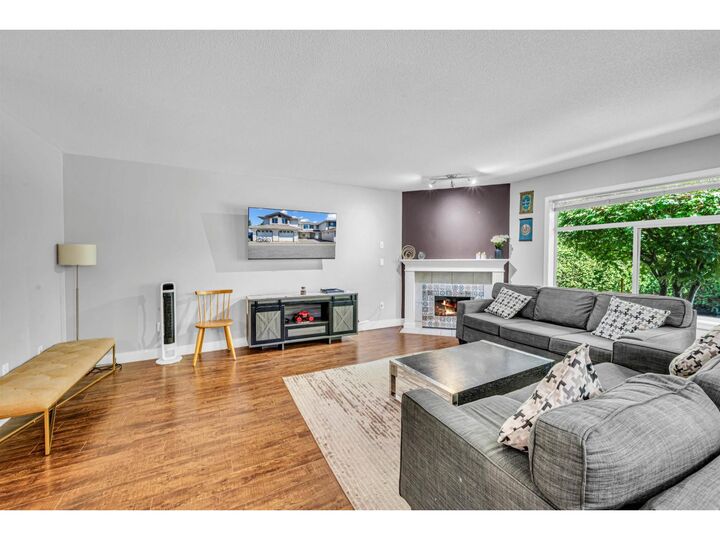 Property Photo: 8260 162A Street 202 BC V4N 0P6