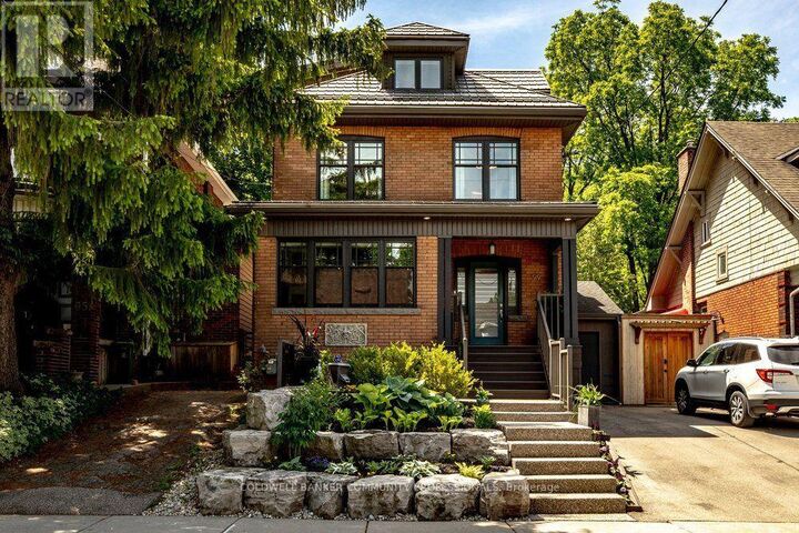 Property Photo: 99 Hillcrest Avenue ON L8P 2X1