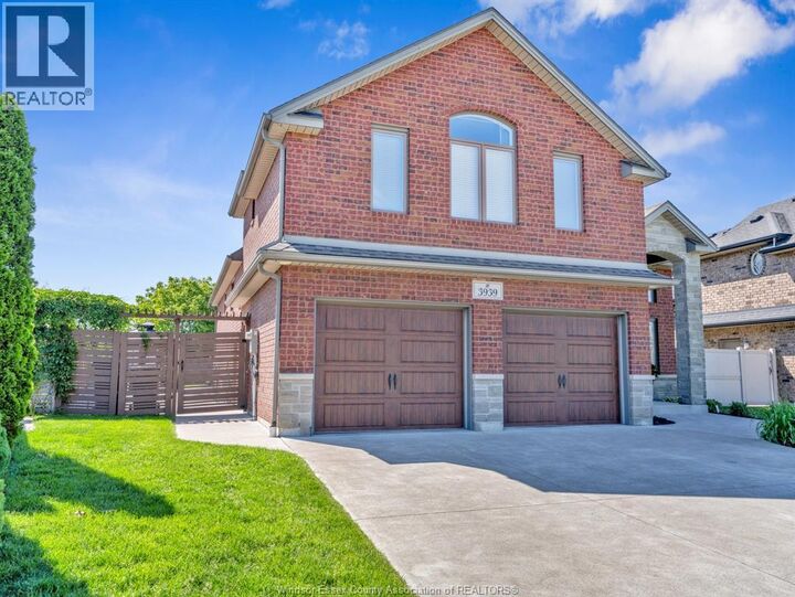 Property Photo: 3939 Wildwood Drive ON N8R 2L4