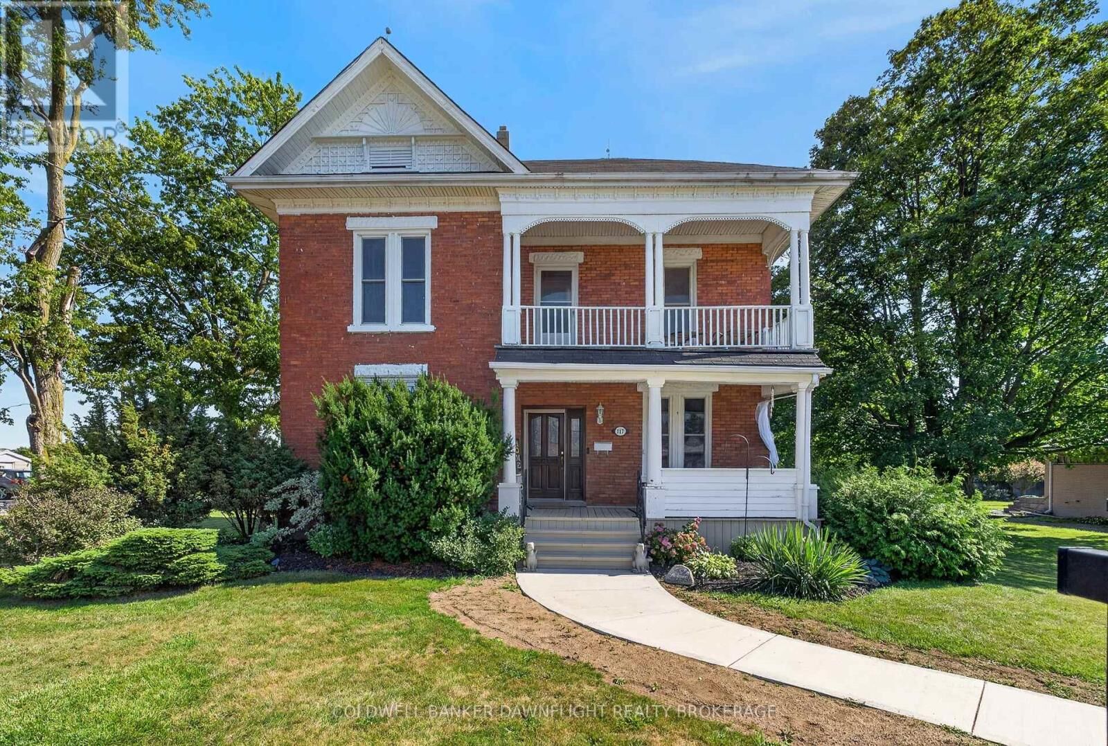 Property Photo:  117 Main Street East  ON N0M 1N0 