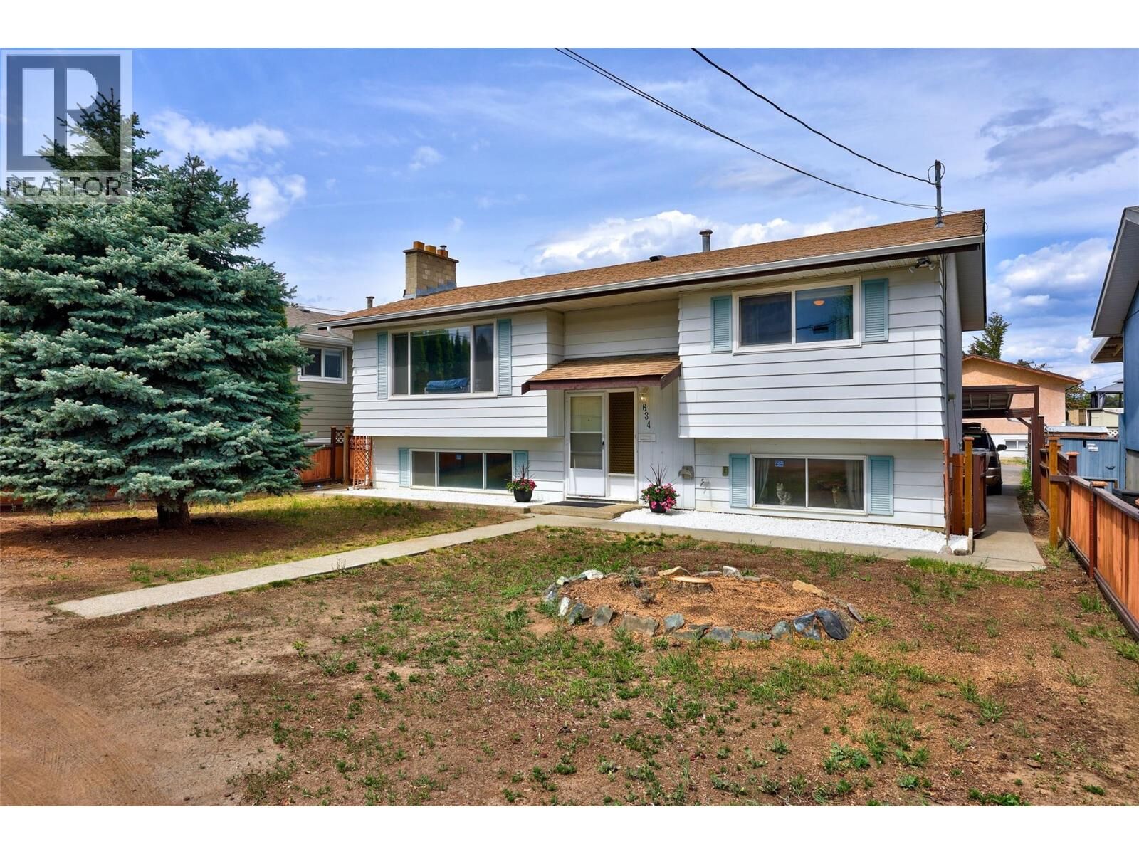 Property Photo: 634 Patricia Avenue BC V2B 7M3
