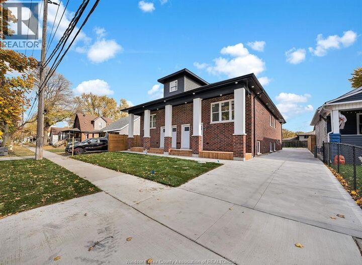Property Photo:  3549 Peter Street 4  ON N9C 1J6 