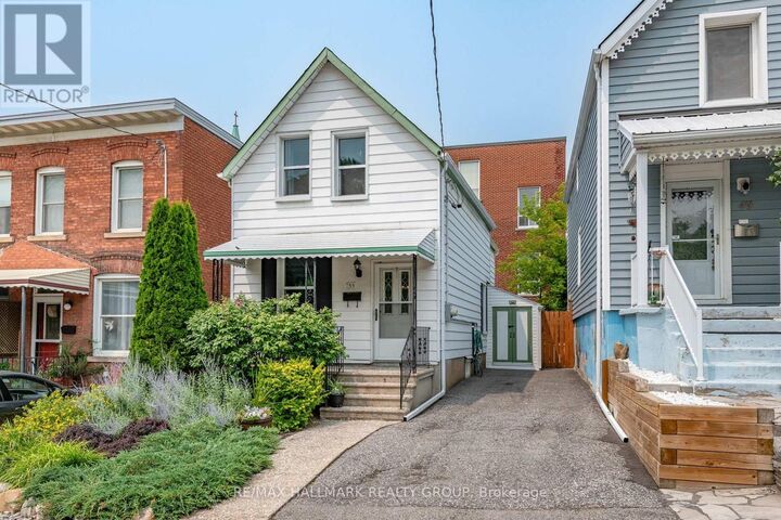 Property Photo: 53 Louisa Street ON K1R 6Y7
