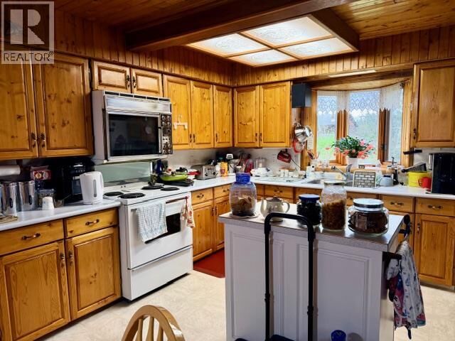 Property Photo: 1365 Granary Road BC V0B 1G7