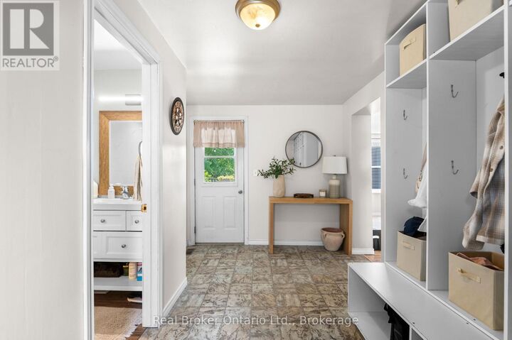 Property Photo:  1 Wall Street  ON N0G 2S0 