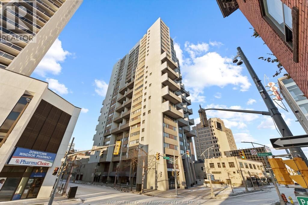 Property Photo: 380 Pelissier Street 1806 ON N9A 6V7