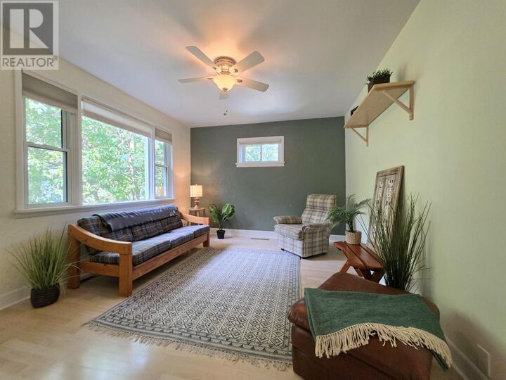 Property Photo:  607 First Street South  ON P9N 1E1 