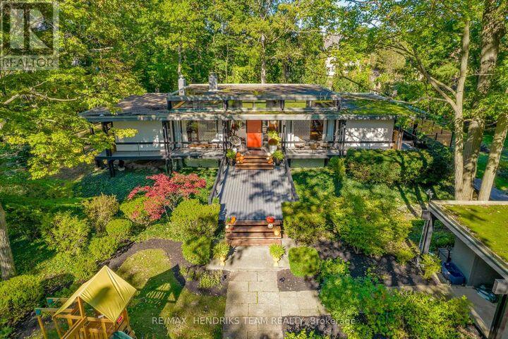 Property Photo: 15 Wood Dale Drive ON L2T 1Y9