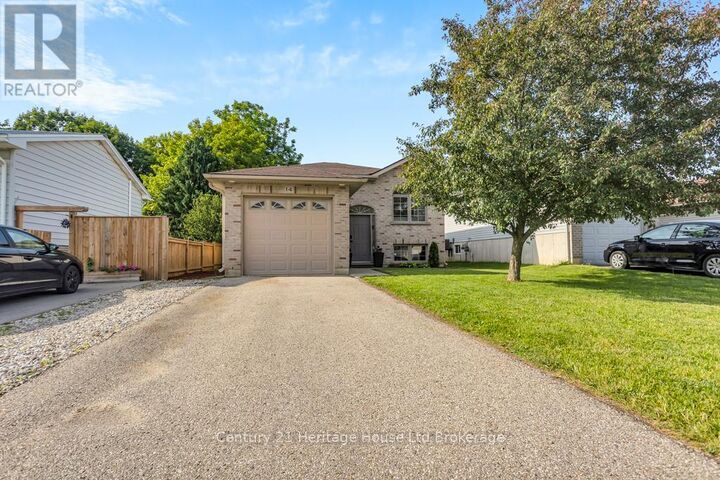 14 Herford Street — photo 1