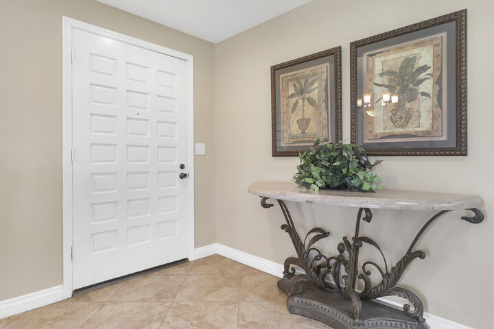 Property Photo:  175 Las Lomas  CA 92260 