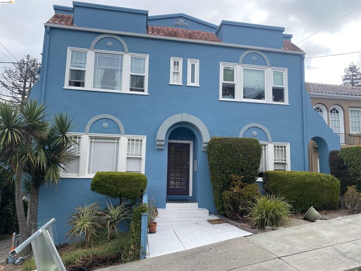 Property Photo:  500 Fairbanks Ave  CA 94610 