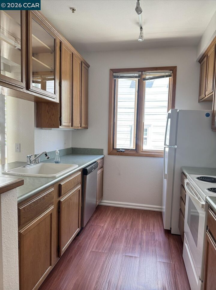 Property Photo:  2029 Channing Way 2D  CA 94704 