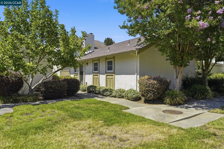 Property Photo:  4814 Wolf Way  CA 94521 