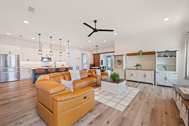 Property Photo: 106 Amelia Rae Circle FL 32580