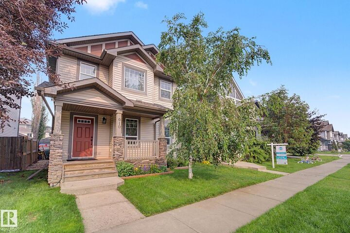 Property Photo: 610 McDonough Link Link NW AB T5Y 0M8