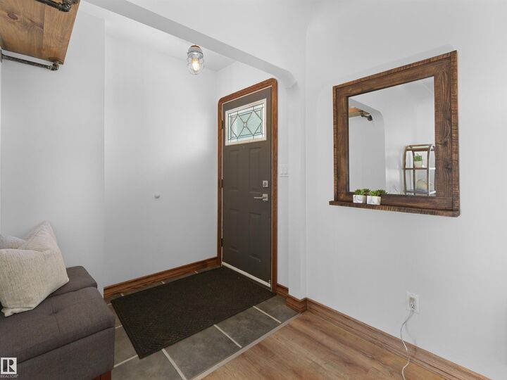 Property Photo:  9311 75 Avenue NW  AB T6E 1H3 