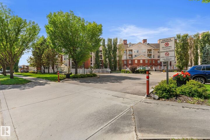 Property Photo:  45 Inglewood Drive 421  AB T8N 0B6 