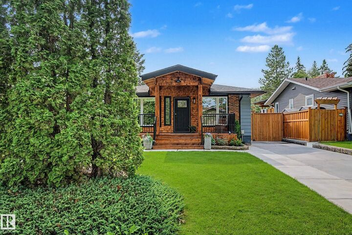 Property Photo:  160 Mission Avenue  AB T8N 2C7 