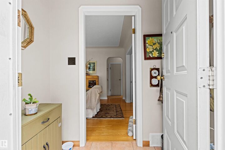 Property Photo:  8842 89 Street NW  AB T6C 3K6 